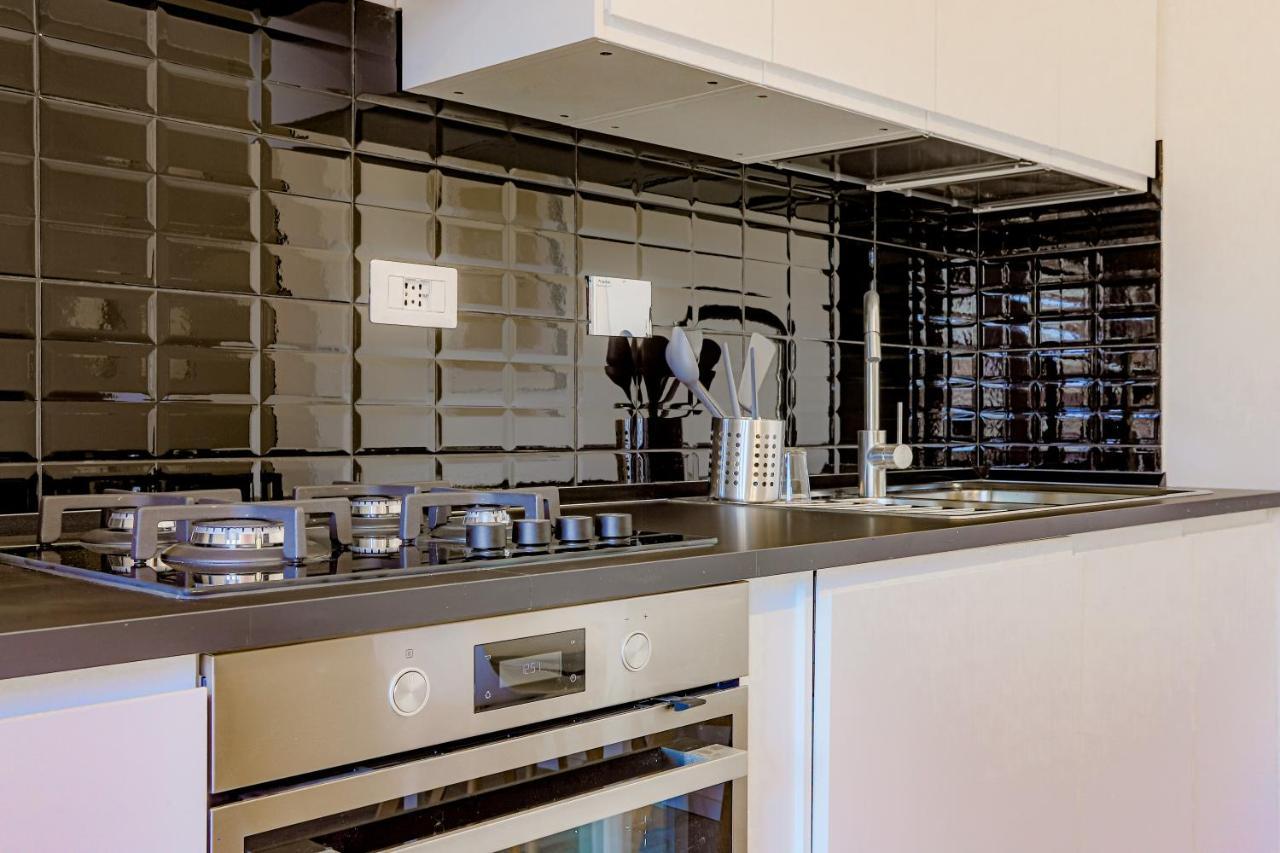 Tiburtina Flam Guest House Рим Экстерьер фото