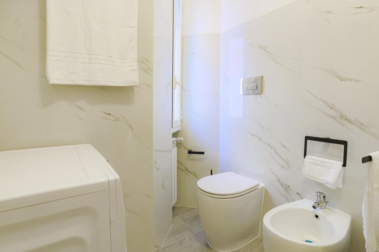 Tiburtina Flam Guest House Рим Экстерьер фото