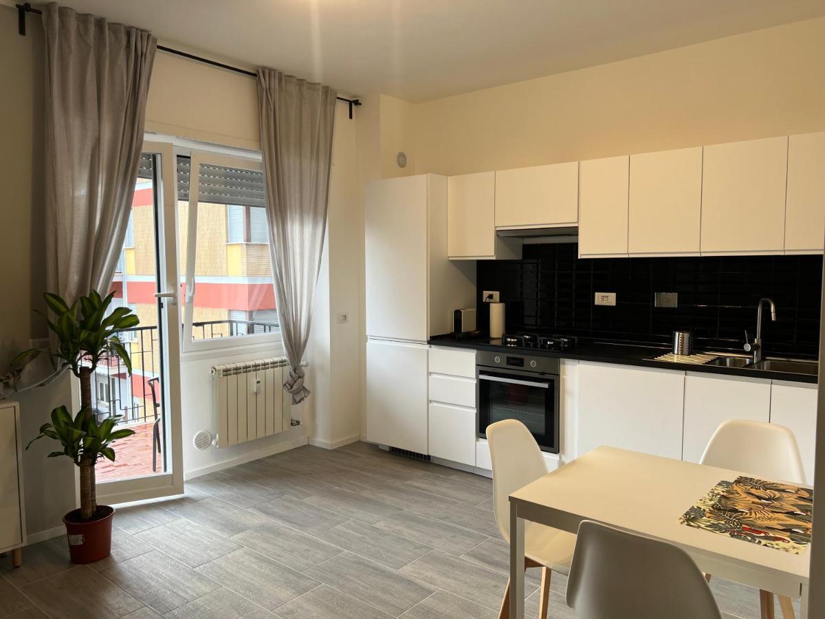 Tiburtina Flam Guest House Рим Экстерьер фото