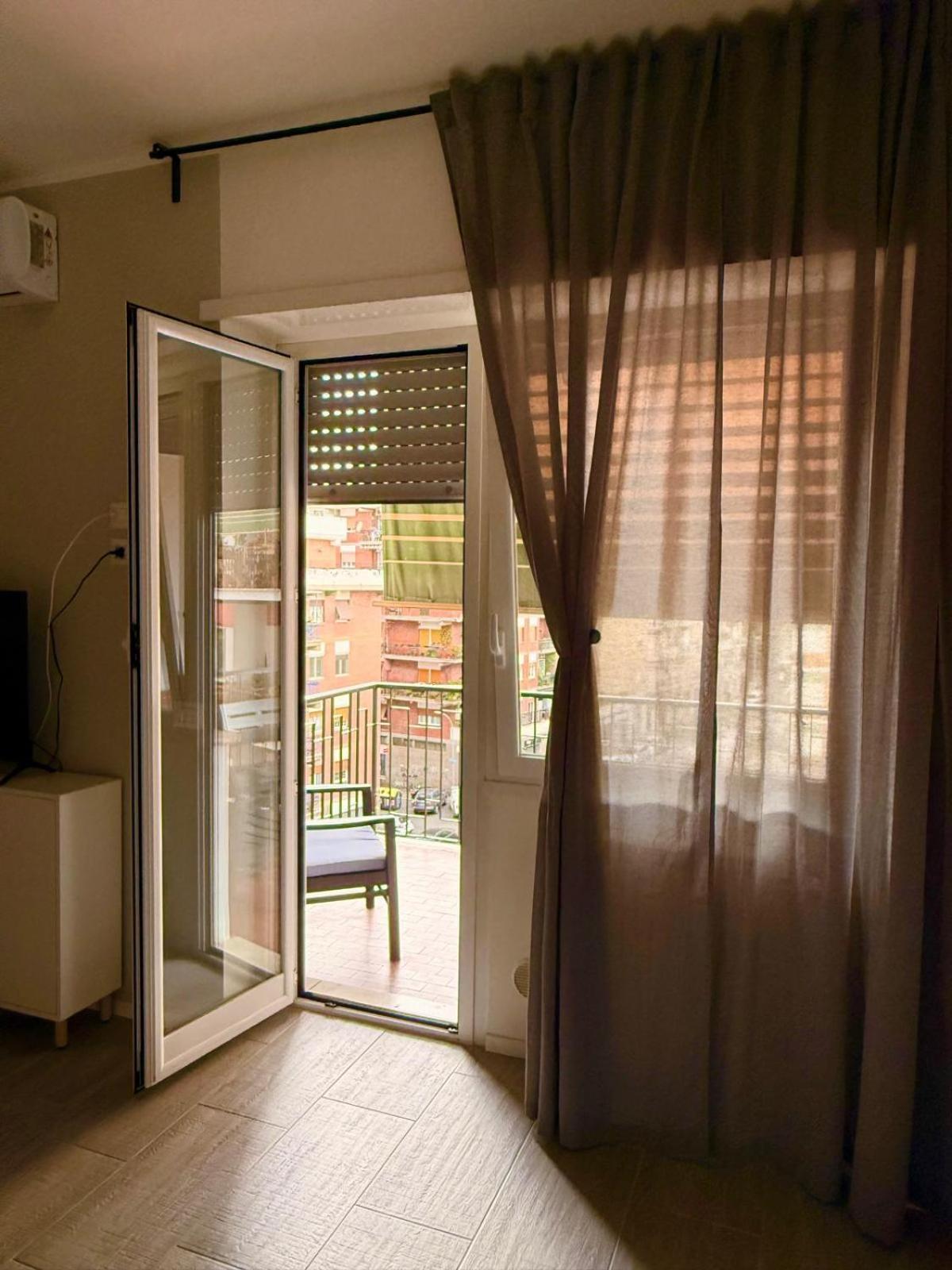 Tiburtina Flam Guest House Рим Экстерьер фото
